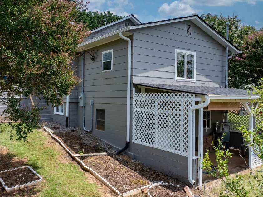 24 Midway Street, Granite Falls, NC 28630.  MLS# CAR4411051, YatesRealty ID 43454. 