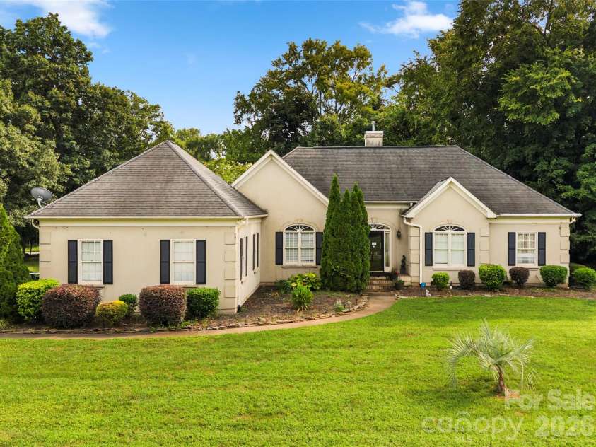 4178 Glen Eagles Lane, Concord, NC 28027.  MLS# CAR4412818, YatesRealty ID 43456. 