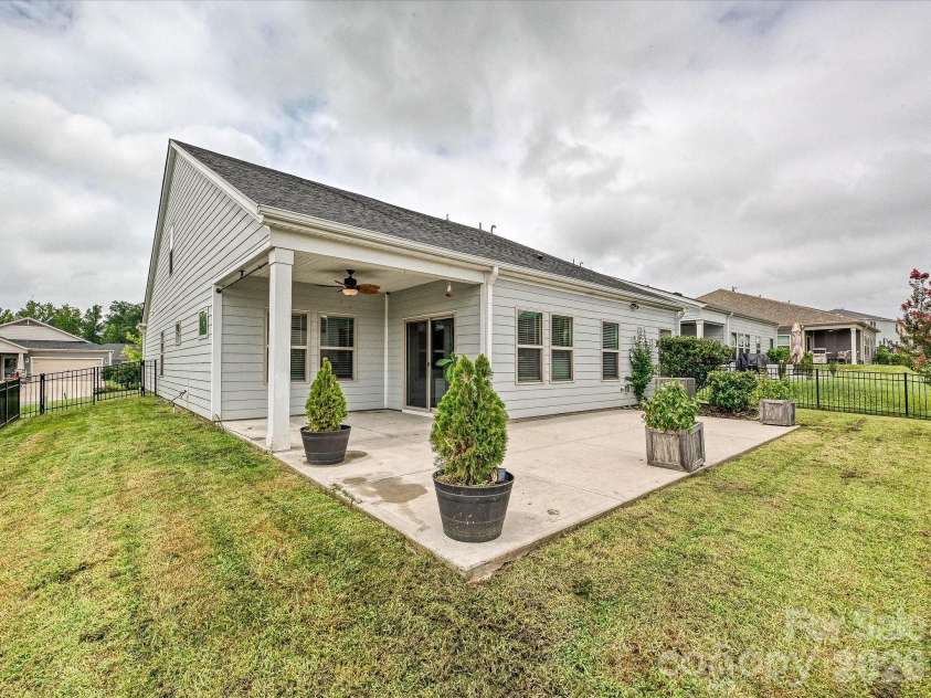 3826 Isenhour Road, Kannapolis, NC 28081.  MLS# CAR4400759, YatesRealty ID 43457. 