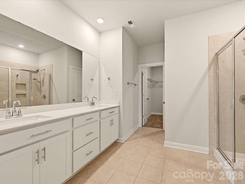3826 Isenhour Road, Kannapolis, NC 28081.  MLS# CAR4400759, YatesRealty ID 43457. Primary Bathroom