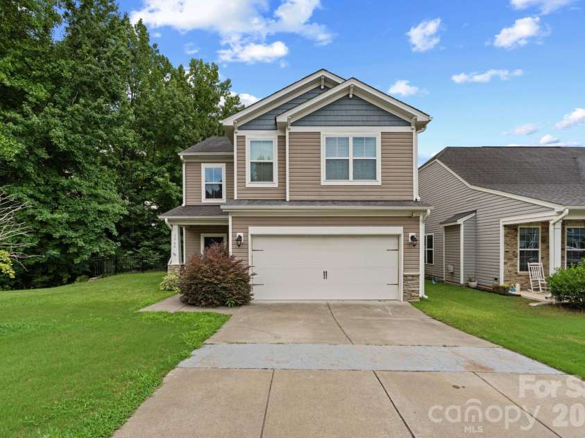 3964 White Kestrel Drive, Raleigh, NC 27616.  MLS# CAR4406277, YatesRealty ID 43458. 
