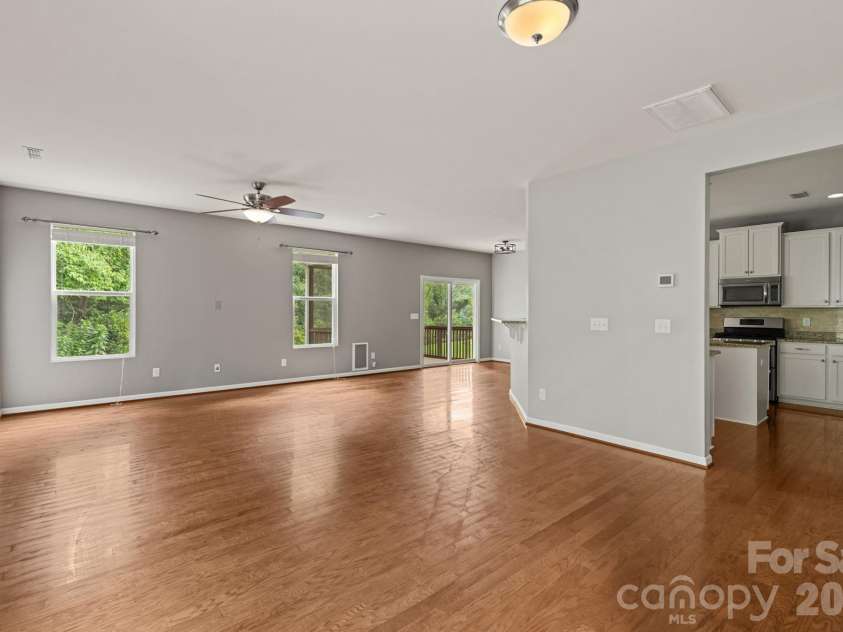 3964 White Kestrel Drive, Raleigh, NC 27616.  MLS# CAR4406277, YatesRealty ID 43458. 