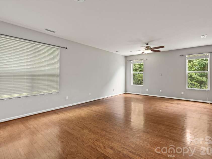 3964 White Kestrel Drive, Raleigh, NC 27616.  MLS# CAR4406277, YatesRealty ID 43458. 