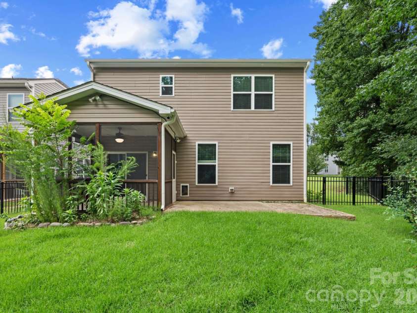 3964 White Kestrel Drive, Raleigh, NC 27616.  MLS# CAR4406277, YatesRealty ID 43458. 