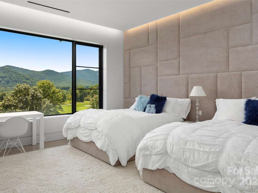 214 Folkestone Lane, Arden, NC 28704.  MLS# CAR4185863, YatesRealty ID 4346. Bedroom