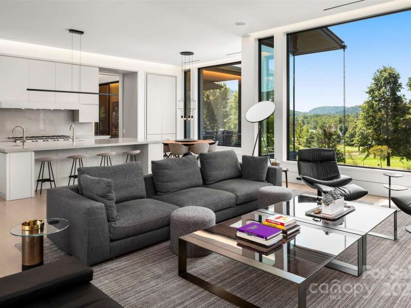 214 Folkestone Lane, Arden, NC 28704.  MLS# CAR4185863, YatesRealty ID 4346. Family Room