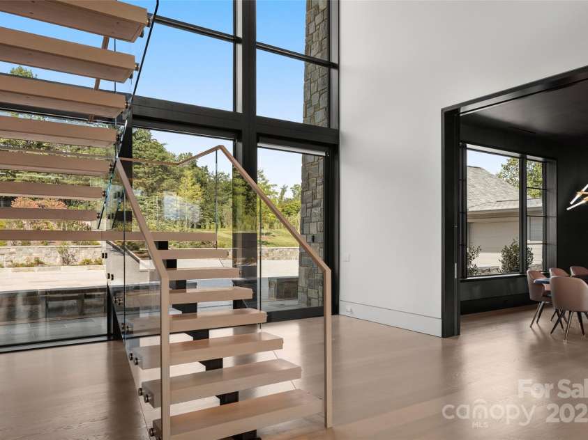 214 Folkestone Lane, Arden, NC 28704.  MLS# CAR4185863, YatesRealty ID 4346. Main Entry