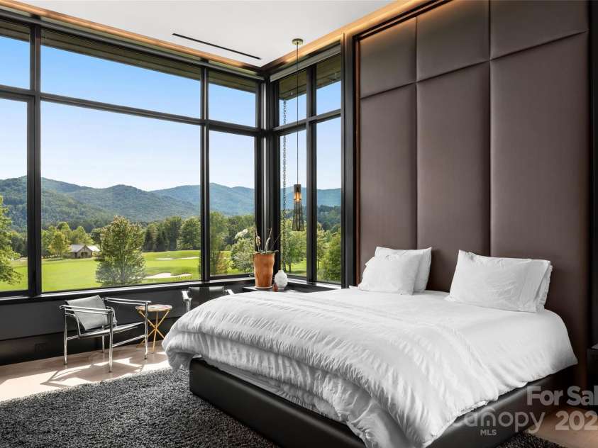 214 Folkestone Lane, Arden, NC 28704.  MLS# CAR4185863, YatesRealty ID 4346. Primary Bedroom