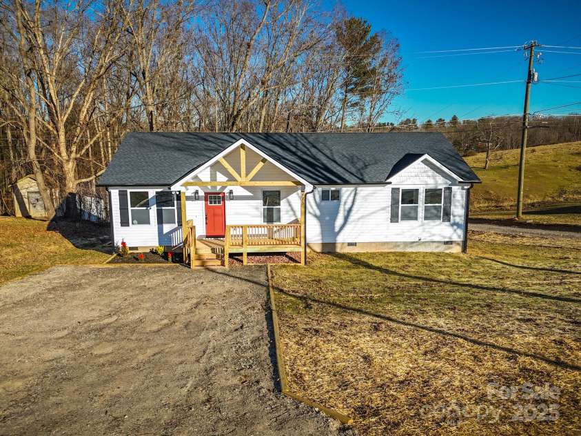 775 Olivette Road, Asheville, NC 28804.  MLS# CAR4310736, YatesRealty ID 4346. 