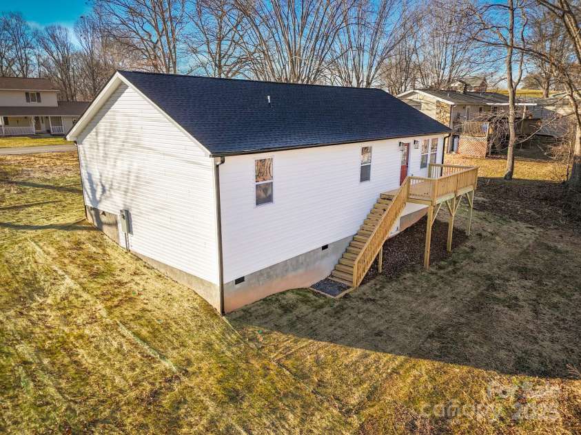 775 Olivette Road, Asheville, NC 28804.  MLS# CAR4310736, YatesRealty ID 4346. 