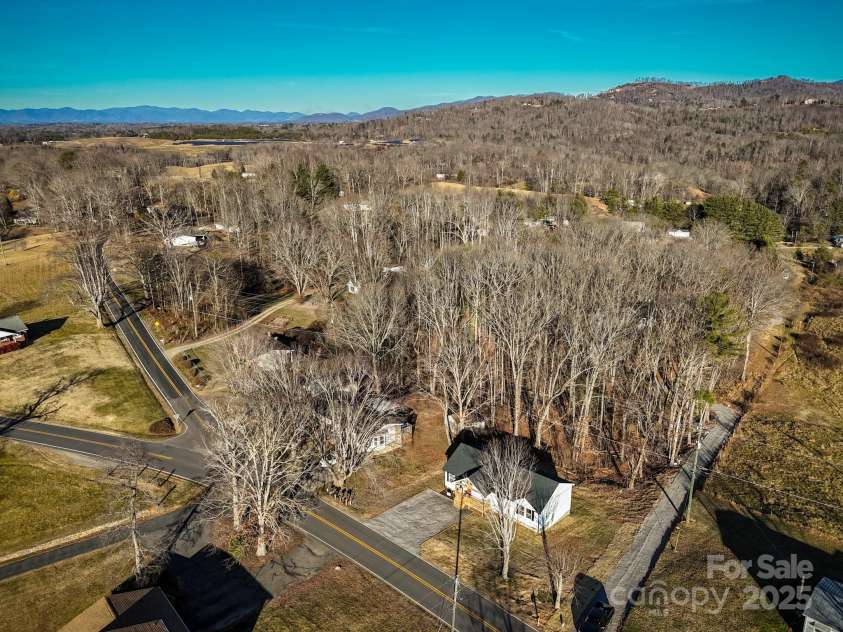 775 Olivette Road, Asheville, NC 28804.  MLS# CAR4310736, YatesRealty ID 4346. 