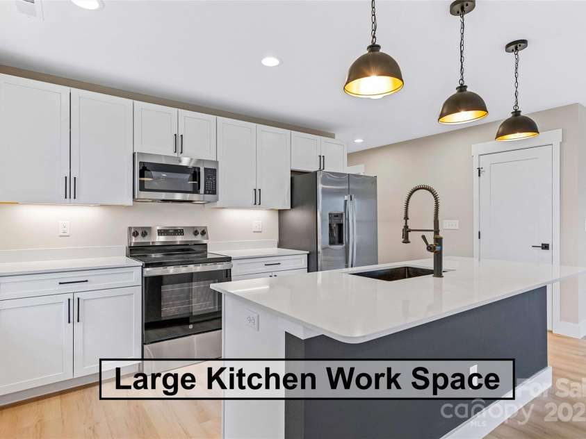 775 Olivette Road, Asheville, NC 28804.  MLS# CAR4310736, YatesRealty ID 4346. 