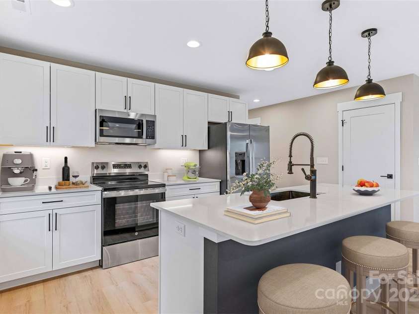 775 Olivette Road, Asheville, NC 28804.  MLS# CAR4310736, YatesRealty ID 4346. 