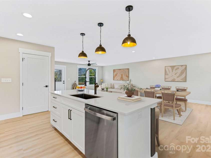 775 Olivette Road, Asheville, NC 28804.  MLS# CAR4310736, YatesRealty ID 4346. 