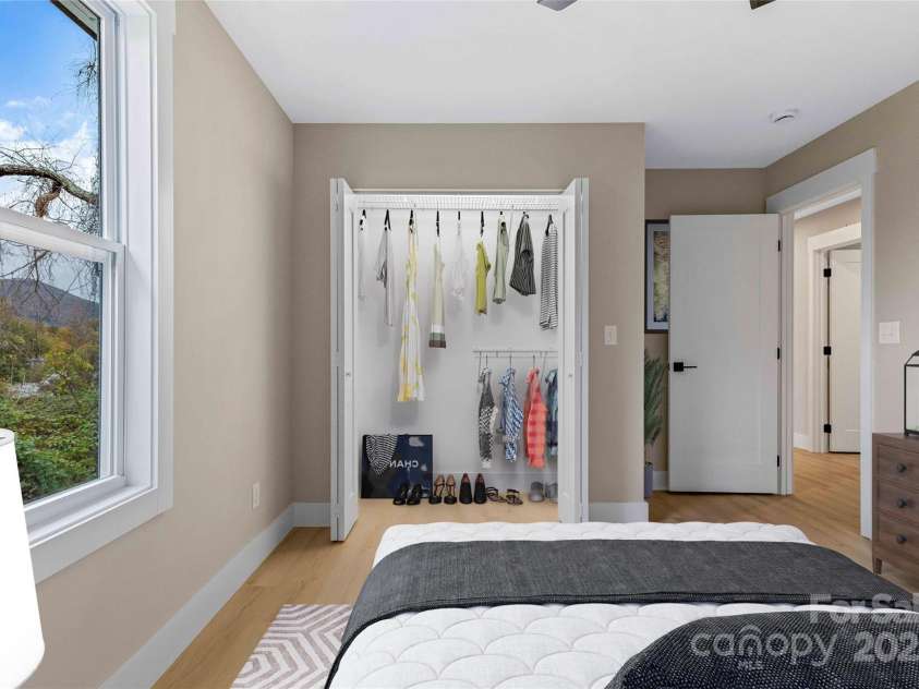 775 Olivette Road, Asheville, NC 28804.  MLS# CAR4310736, YatesRealty ID 4346. 