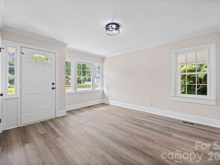 125 Mickle Court, Rock Hill, SC 29732.  MLS# CAR4412223, YatesRealty ID 43463. 