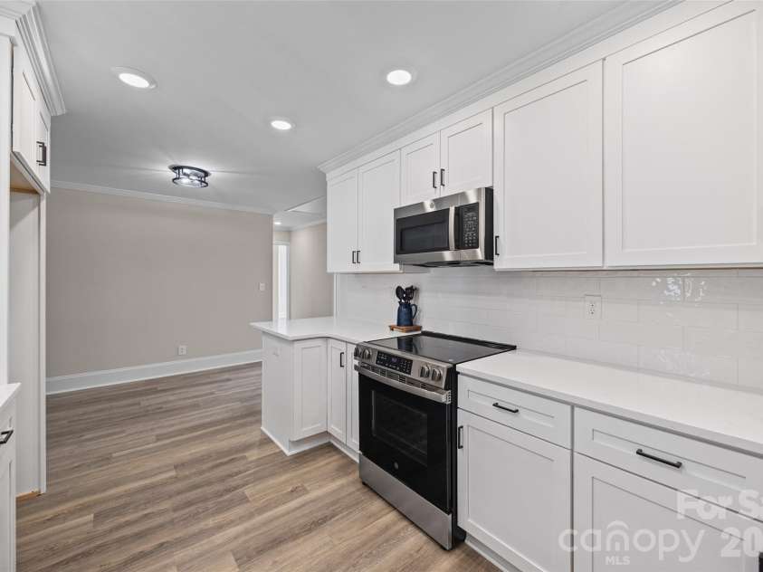 125 Mickle Court, Rock Hill, SC 29732.  MLS# CAR4412223, YatesRealty ID 43463. 