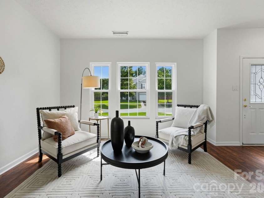 12821 Silvaire Farm Road, Charlotte, NC 28278.  MLS# CAR4406945, YatesRealty ID 43464. 