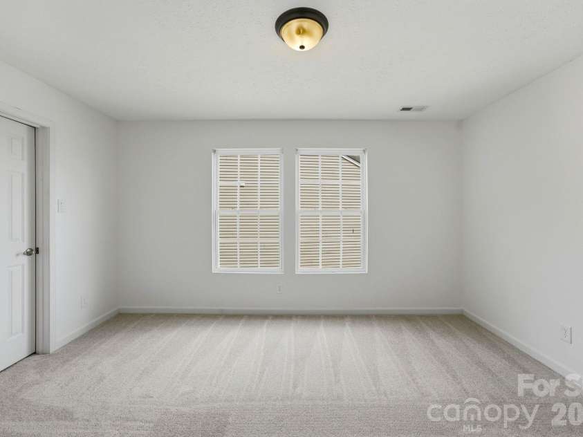 12821 Silvaire Farm Road, Charlotte, NC 28278.  MLS# CAR4406945, YatesRealty ID 43464. Berdroom 2