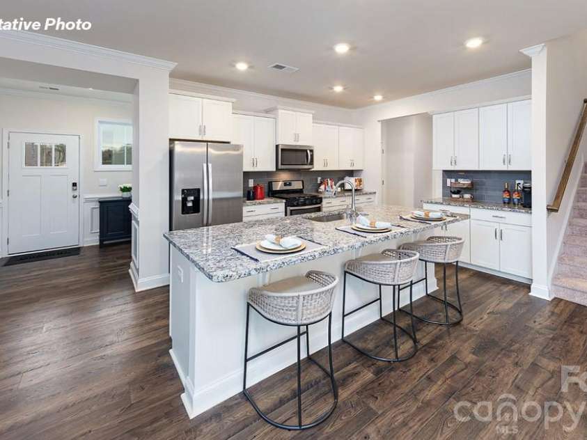 10443 Ambercrest Court, Huntersville, NC 28078.  MLS# CAR4380313, YatesRealty ID 43466. 