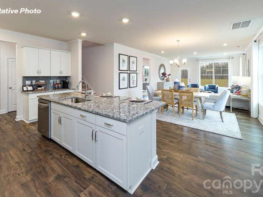 10443 Ambercrest Court, Huntersville, NC 28078.  MLS# CAR4380313, YatesRealty ID 43466. 