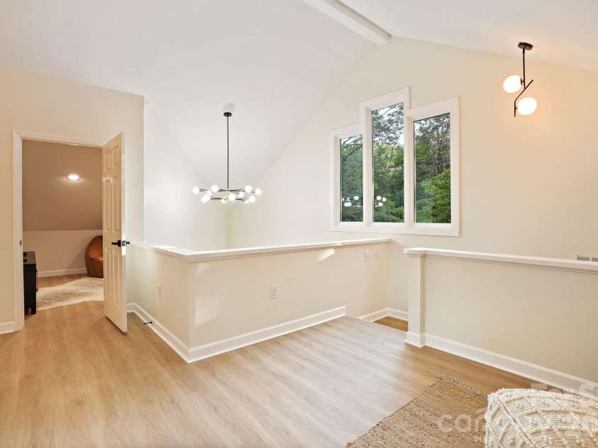 6301 Saddlebrook Court, Charlotte, NC 28226.  MLS# CAR4408087, YatesRealty ID 43468. Second Level Loft Space