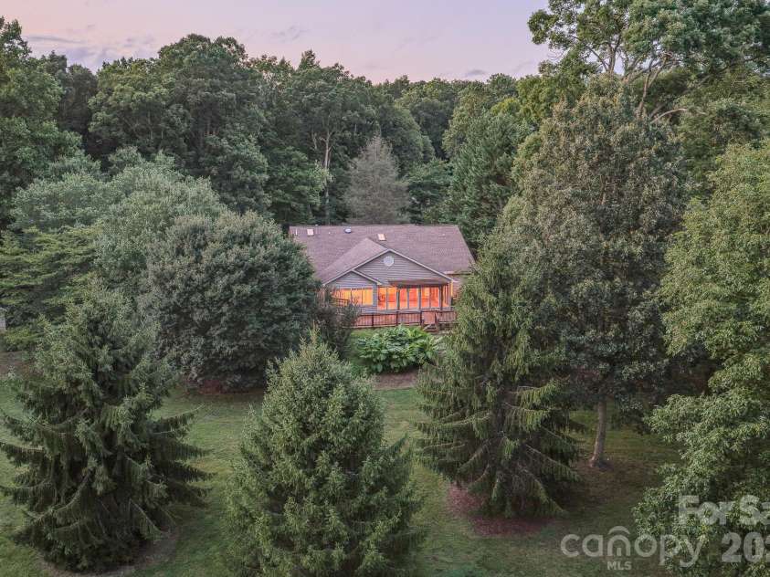 5 Kari Circle, Candler, NC 28715.  MLS# CAR4412820, YatesRealty ID 43469. 