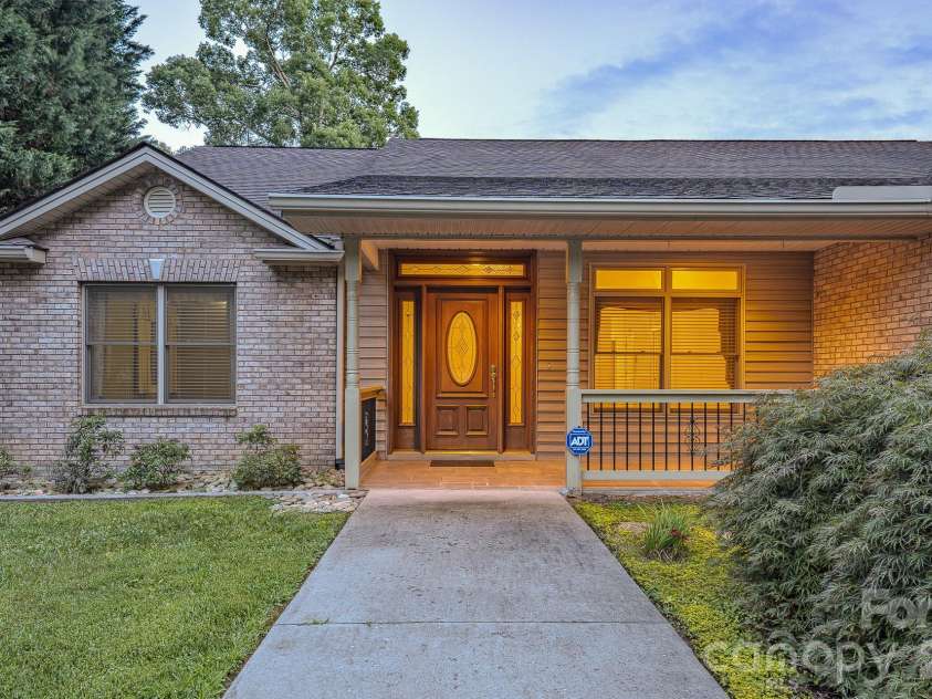 5 Kari Circle, Candler, NC 28715.  MLS# CAR4412820, YatesRealty ID 43469. 