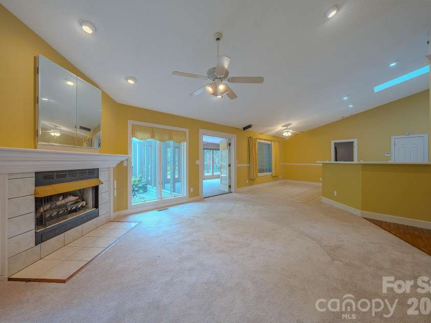 5 Kari Circle, Candler, NC 28715.  MLS# CAR4412820, YatesRealty ID 43469. 