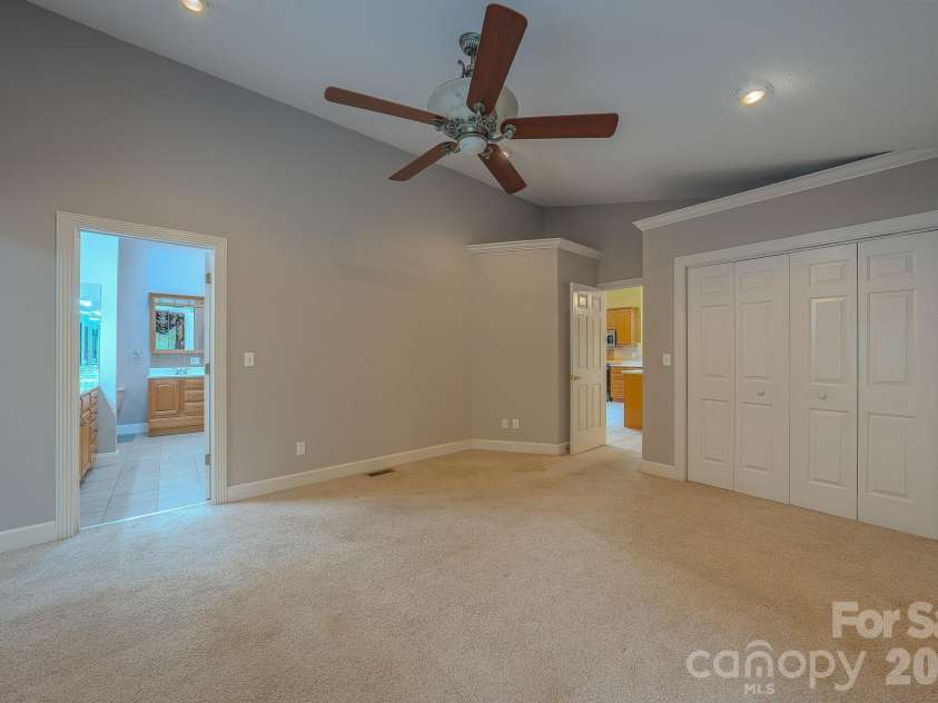 5 Kari Circle, Candler, NC 28715.  MLS# CAR4412820, YatesRealty ID 43469. 