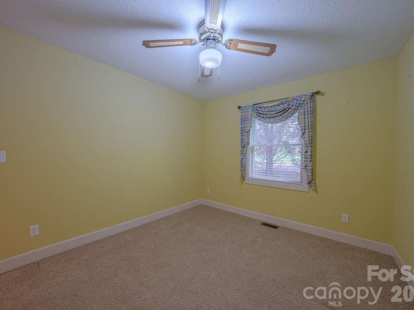 5 Kari Circle, Candler, NC 28715.  MLS# CAR4412820, YatesRealty ID 43469. 