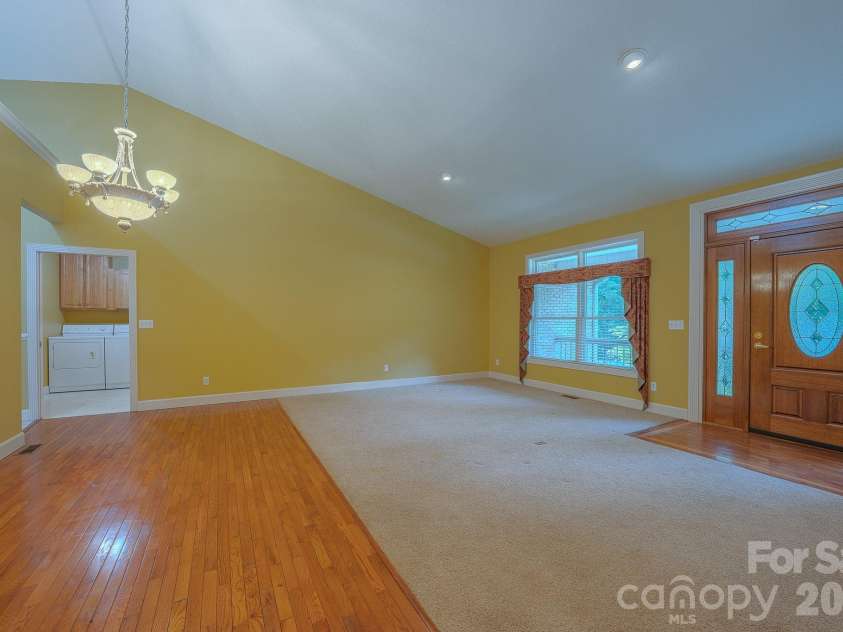 5 Kari Circle, Candler, NC 28715.  MLS# CAR4412820, YatesRealty ID 43469. 