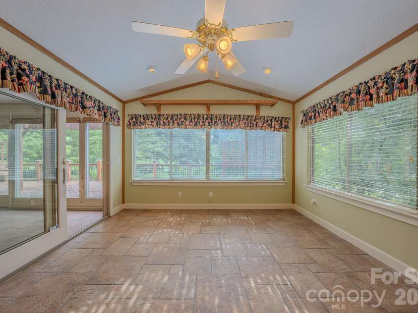 5 Kari Circle, Candler, NC 28715.  MLS# CAR4412820, YatesRealty ID 43469. 