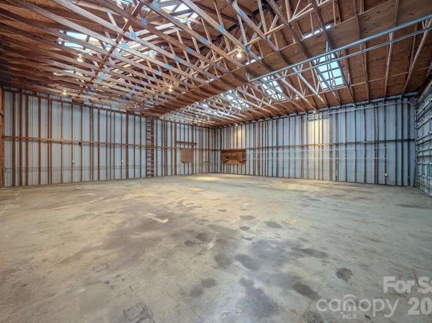5 Kari Circle, Candler, NC 28715.  MLS# CAR4412820, YatesRealty ID 43469. RV garage