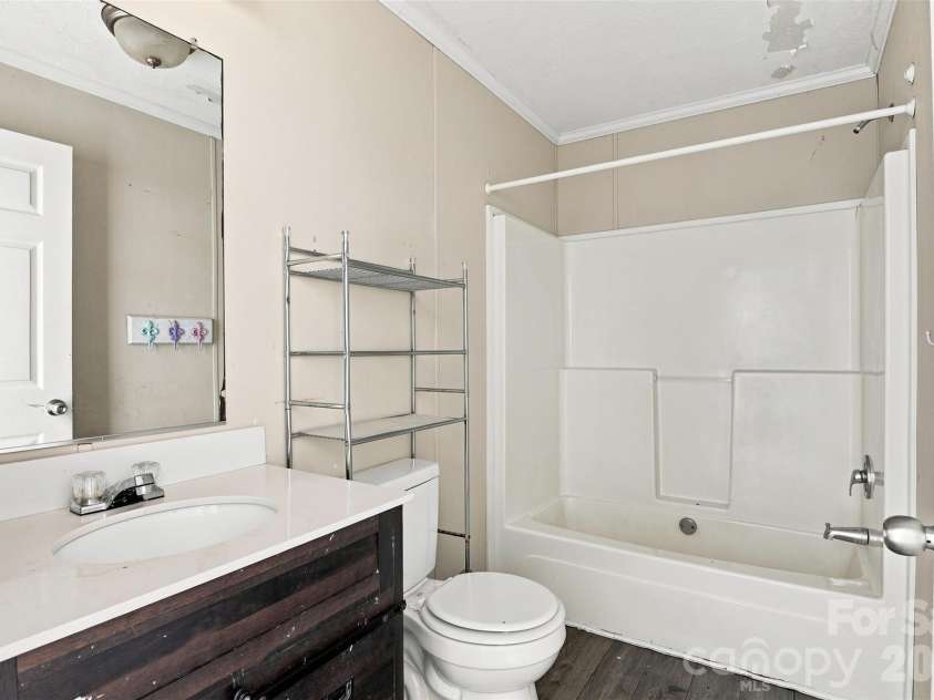 121 Pine State Road, Troutman, NC 28166.  MLS# CAR4408362, YatesRealty ID 43470. 