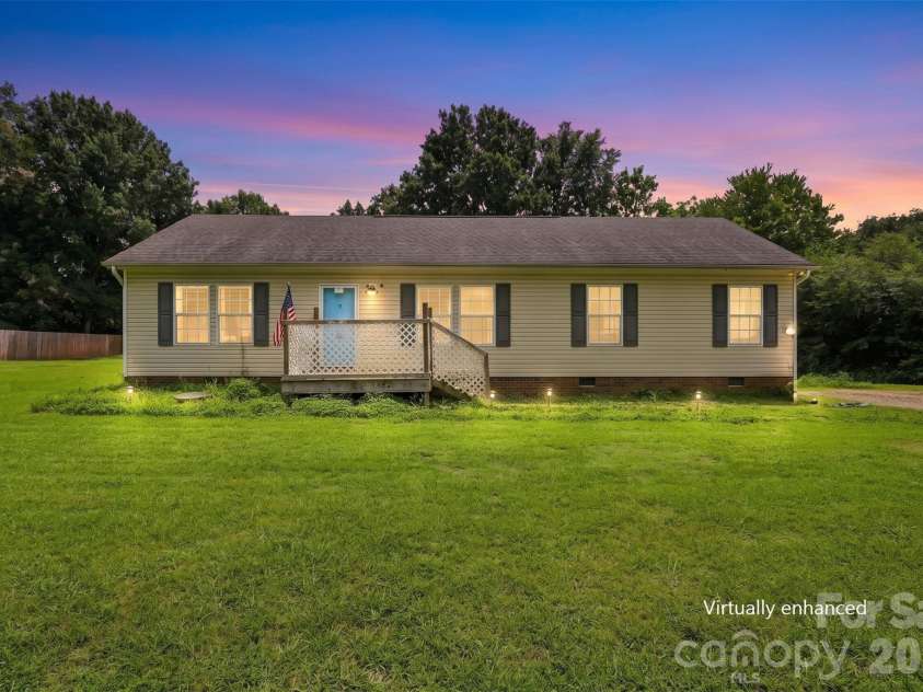 121 Pine State Road, Troutman, NC 28166.  MLS# CAR4408362, YatesRealty ID 43470. 