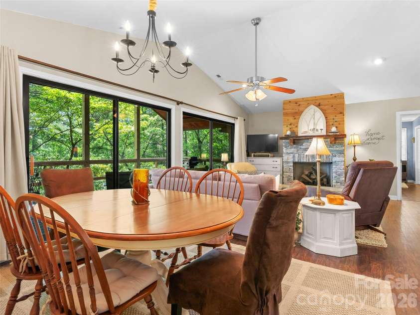 32 Uloque Court, Brevard, NC 28712.  MLS# CAR4408431, YatesRealty ID 43472. 