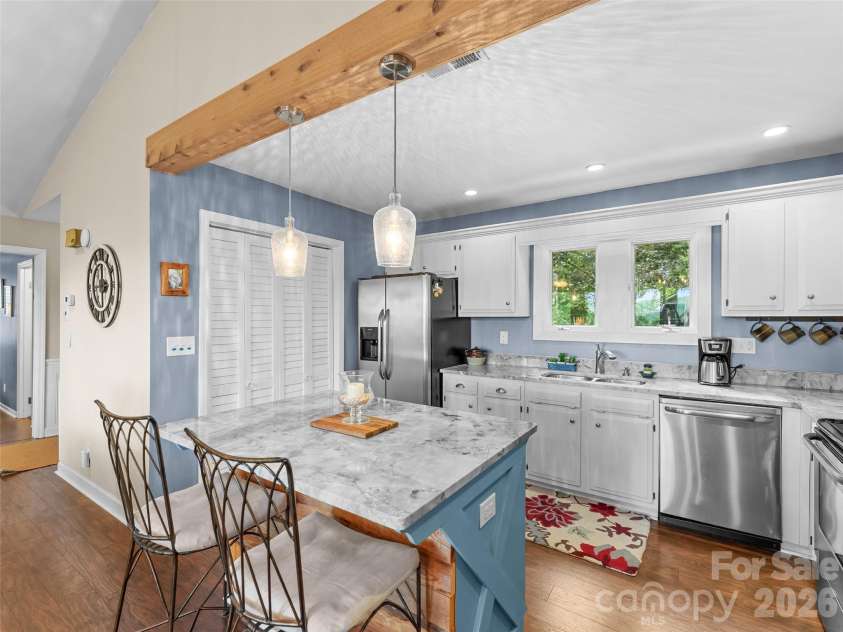 32 Uloque Court, Brevard, NC 28712.  MLS# CAR4408431, YatesRealty ID 43472. 