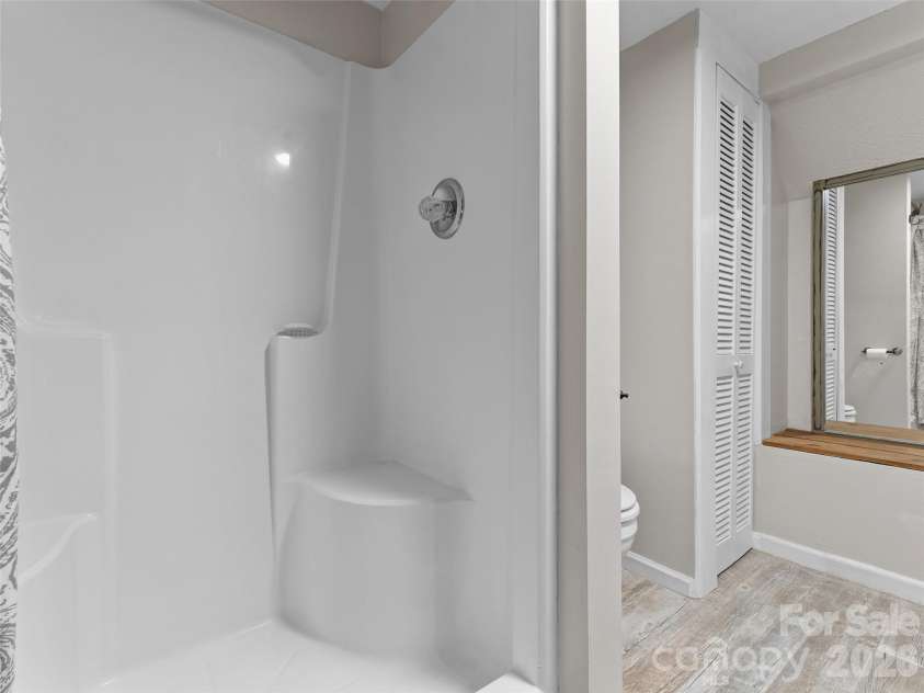 32 Uloque Court, Brevard, NC 28712.  MLS# CAR4408431, YatesRealty ID 43472. 