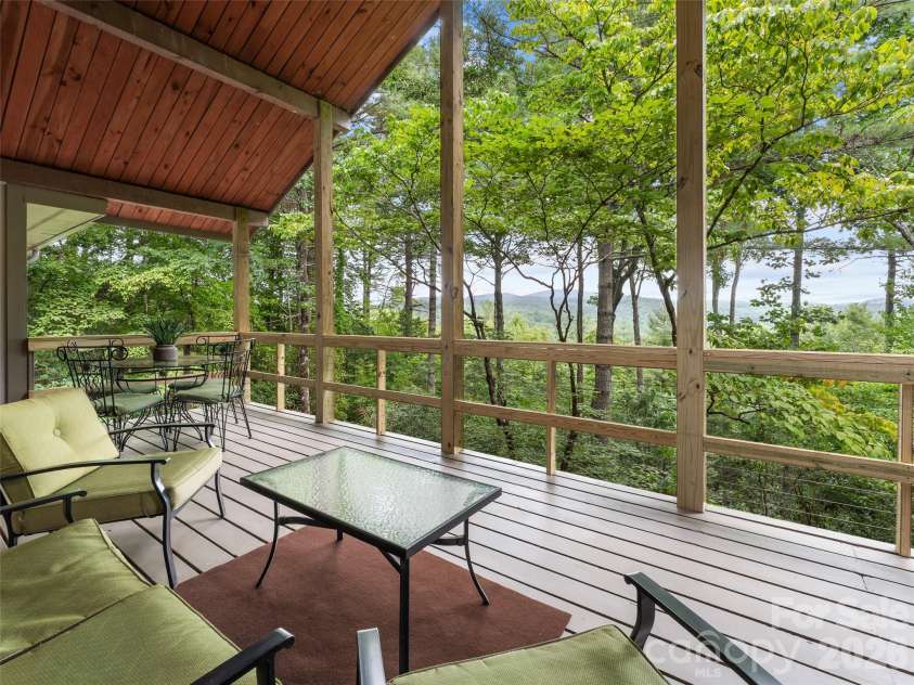 32 Uloque Court, Brevard, NC 28712.  MLS# CAR4408431, YatesRealty ID 43472. 