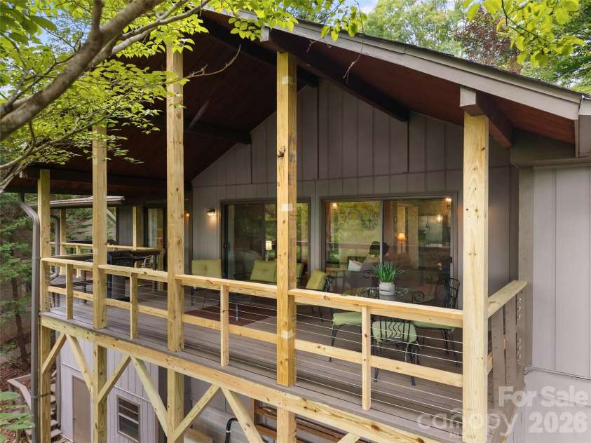 32 Uloque Court, Brevard, NC 28712.  MLS# CAR4408431, YatesRealty ID 43472. 