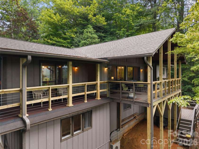 32 Uloque Court, Brevard, NC 28712.  MLS# CAR4408431, YatesRealty ID 43472. 