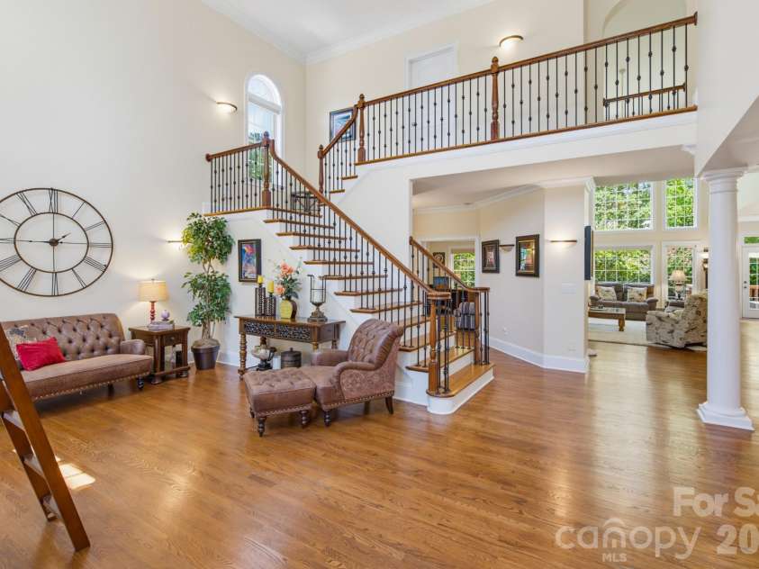 16506 Doves Canyon Lane, Charlotte, NC 28278.  MLS# CAR4410275, YatesRealty ID 43473. 