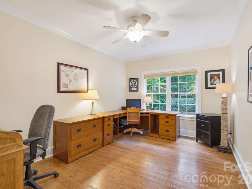 16506 Doves Canyon Lane, Charlotte, NC 28278.  MLS# CAR4410275, YatesRealty ID 43473. 