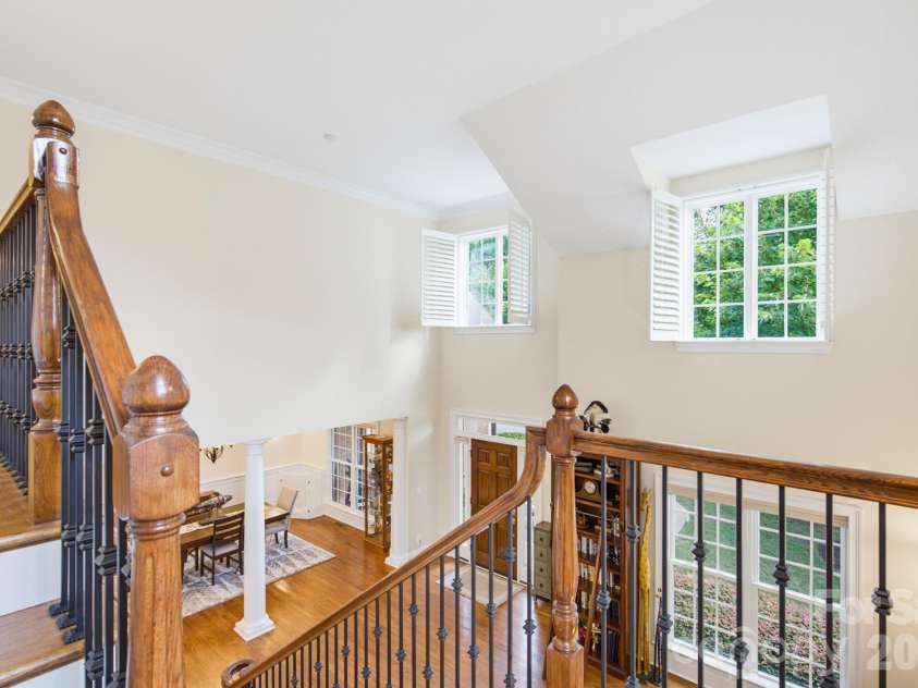 16506 Doves Canyon Lane, Charlotte, NC 28278.  MLS# CAR4410275, YatesRealty ID 43473. 