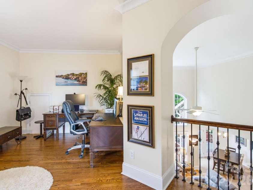 16506 Doves Canyon Lane, Charlotte, NC 28278.  MLS# CAR4410275, YatesRealty ID 43473. 