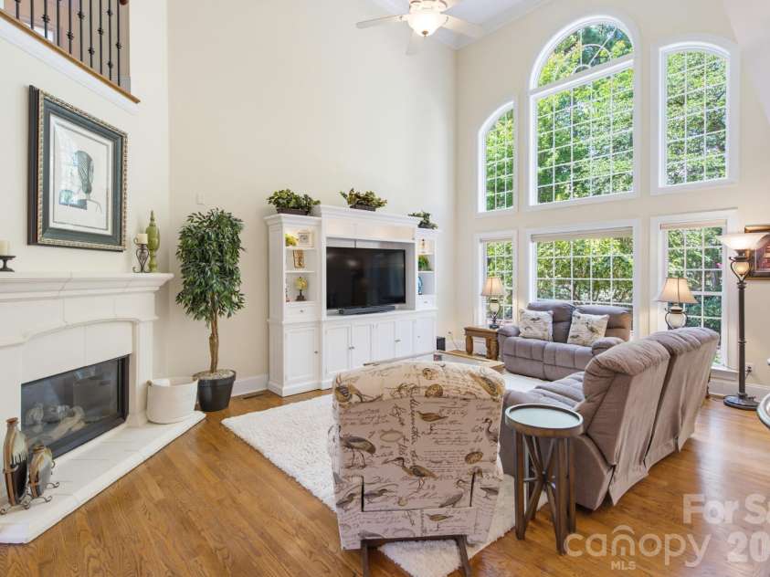 16506 Doves Canyon Lane, Charlotte, NC 28278.  MLS# CAR4410275, YatesRealty ID 43473. 
