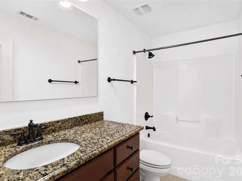 9232 Aloysia Lane, Charlotte, NC 28269.  MLS# CAR4405018, YatesRealty ID 43474. 