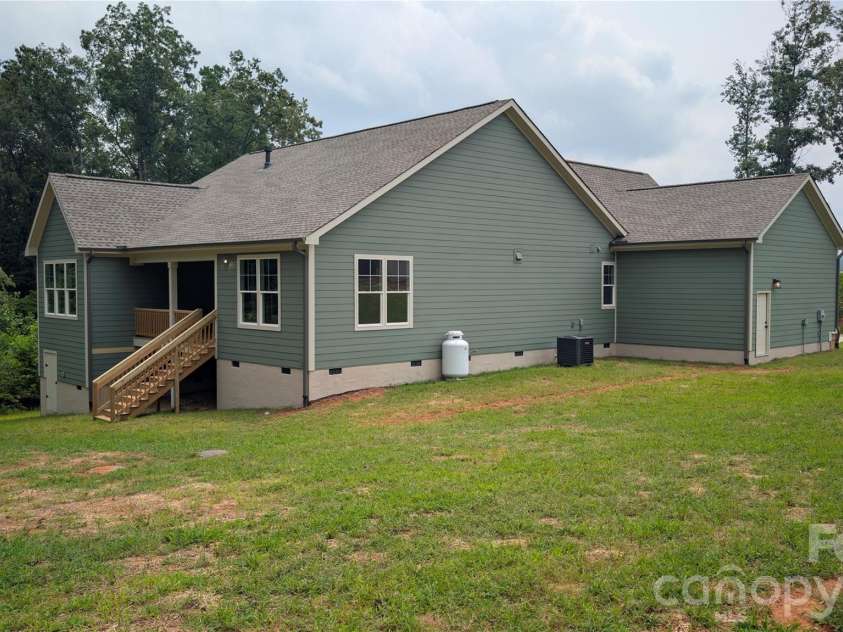 3165 Timber Run Lane, Maiden, NC 28650.  MLS# CAR4412264, YatesRealty ID 43475. 