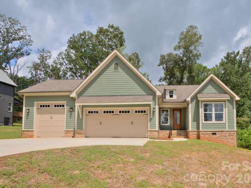 3165 Timber Run Lane, Maiden, NC 28650.  MLS# CAR4412264, YatesRealty ID 43475. Front